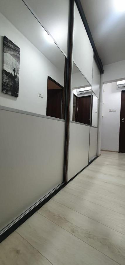 Apartament 3 Camere Spatios Τιμισοάρα Εξωτερικό φωτογραφία